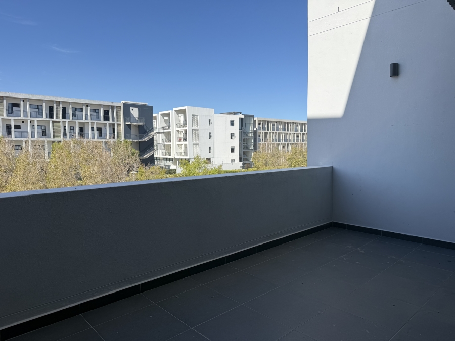 To Let Commercial Property for Rent in Paardevlei Western Cape